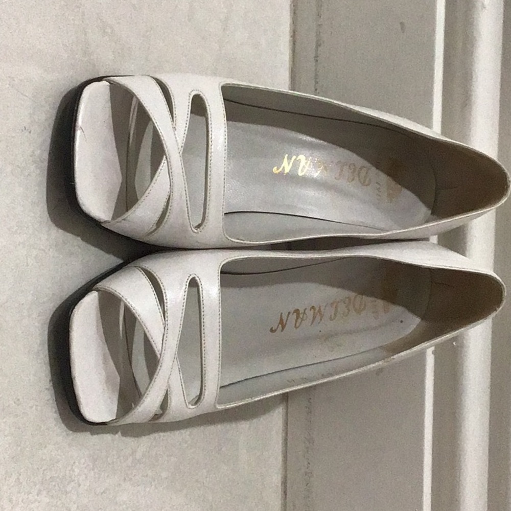 Pearly white heels - Picture 2 of 4